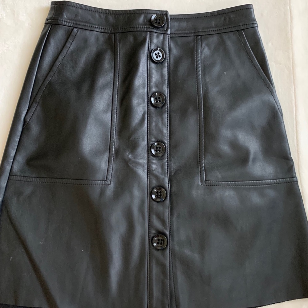 Skirt. “Express”
